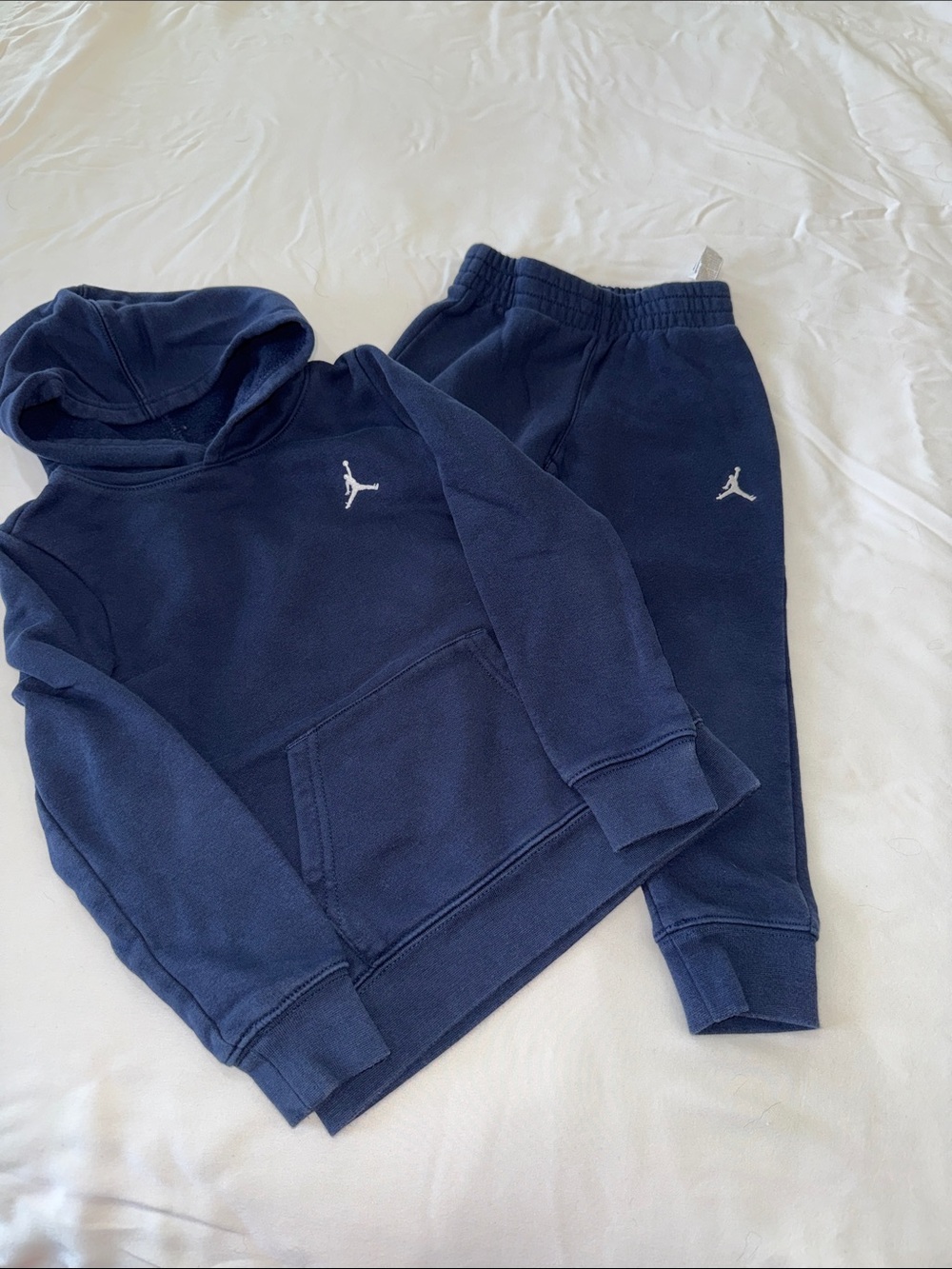 Jordan Navy Kids' Hoodie and Joggers Set - White Jumpman - Picture 1 of 3